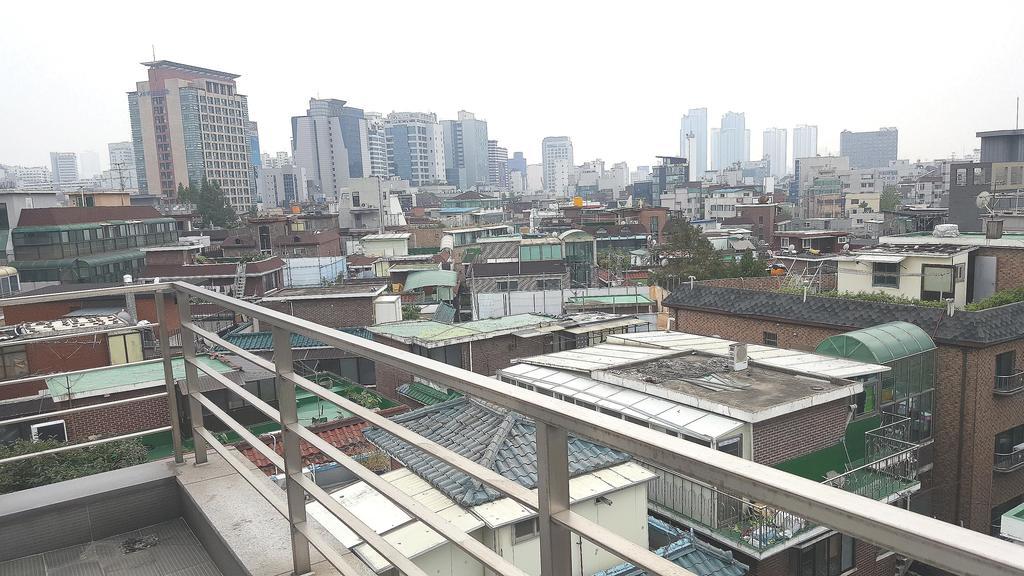Bb Hongdae Hostel Seoul Exterior photo